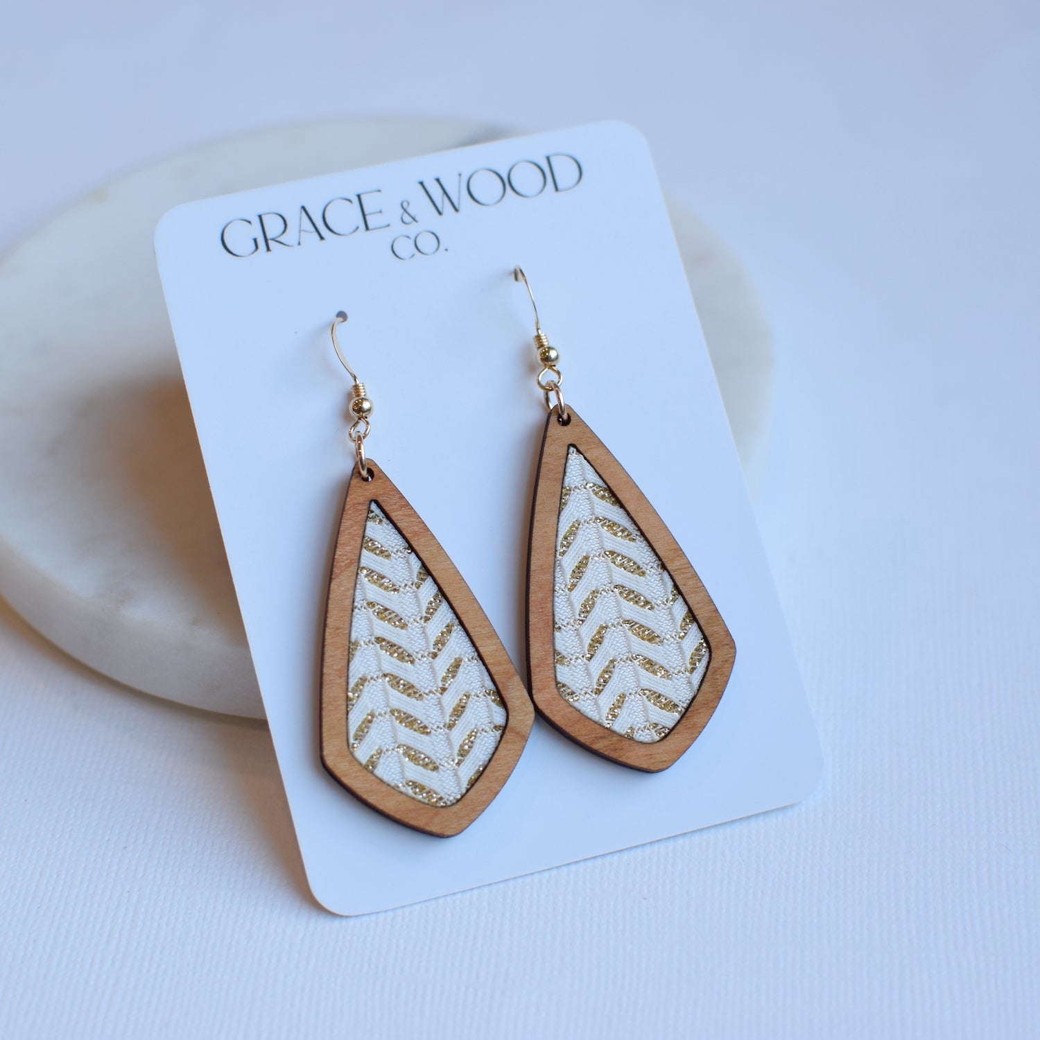 Emma earrings wholesale 2025